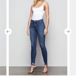 Like new! Good American Good Lega Chewed Hem Skinny 27